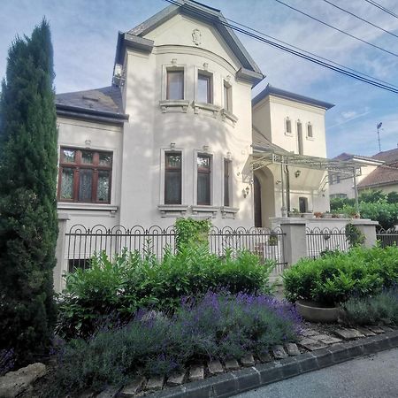 Kuria Apartman Budapest With Free Parking Экстерьер фото