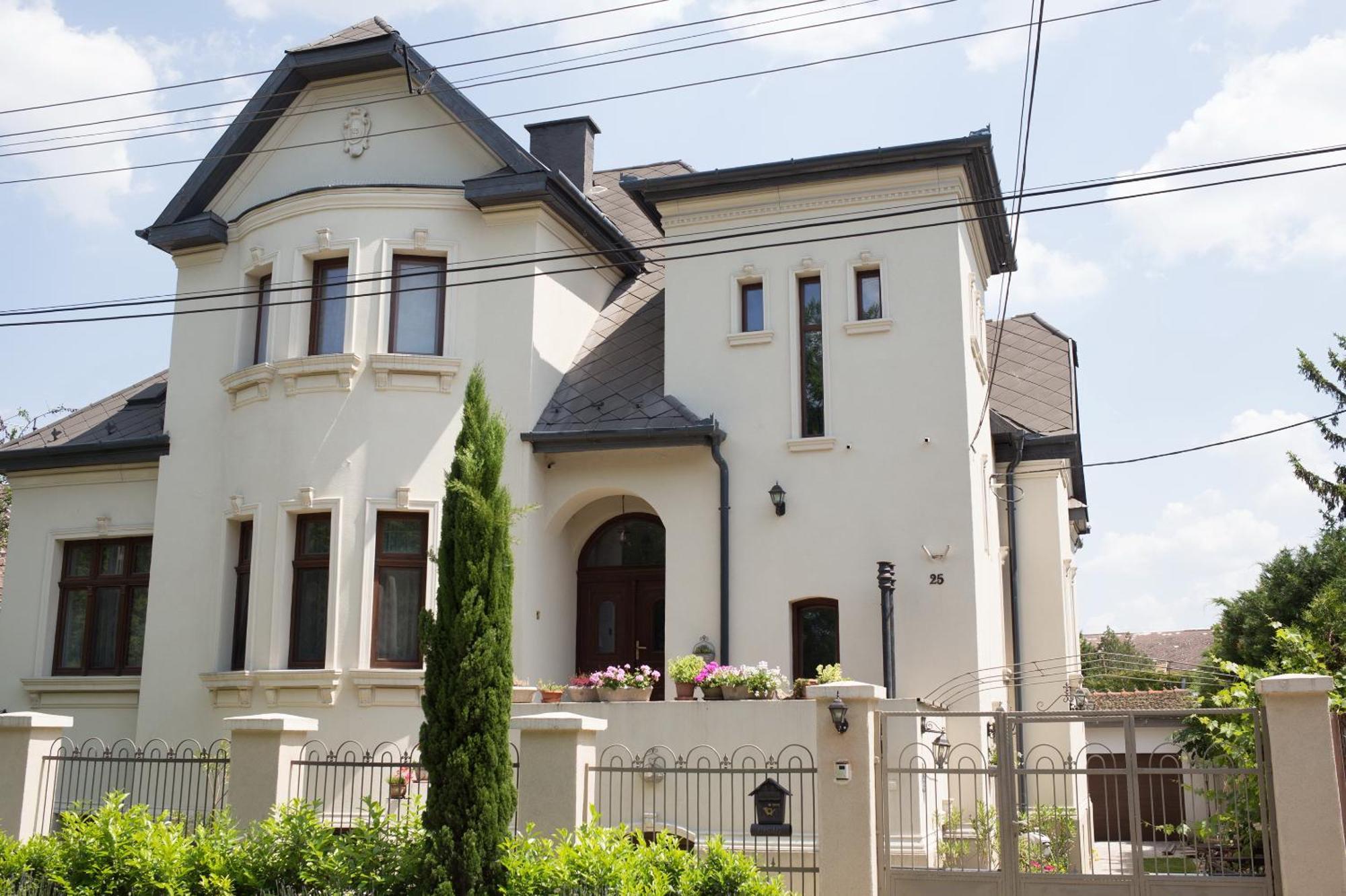 Kuria Apartman Budapest With Free Parking Экстерьер фото