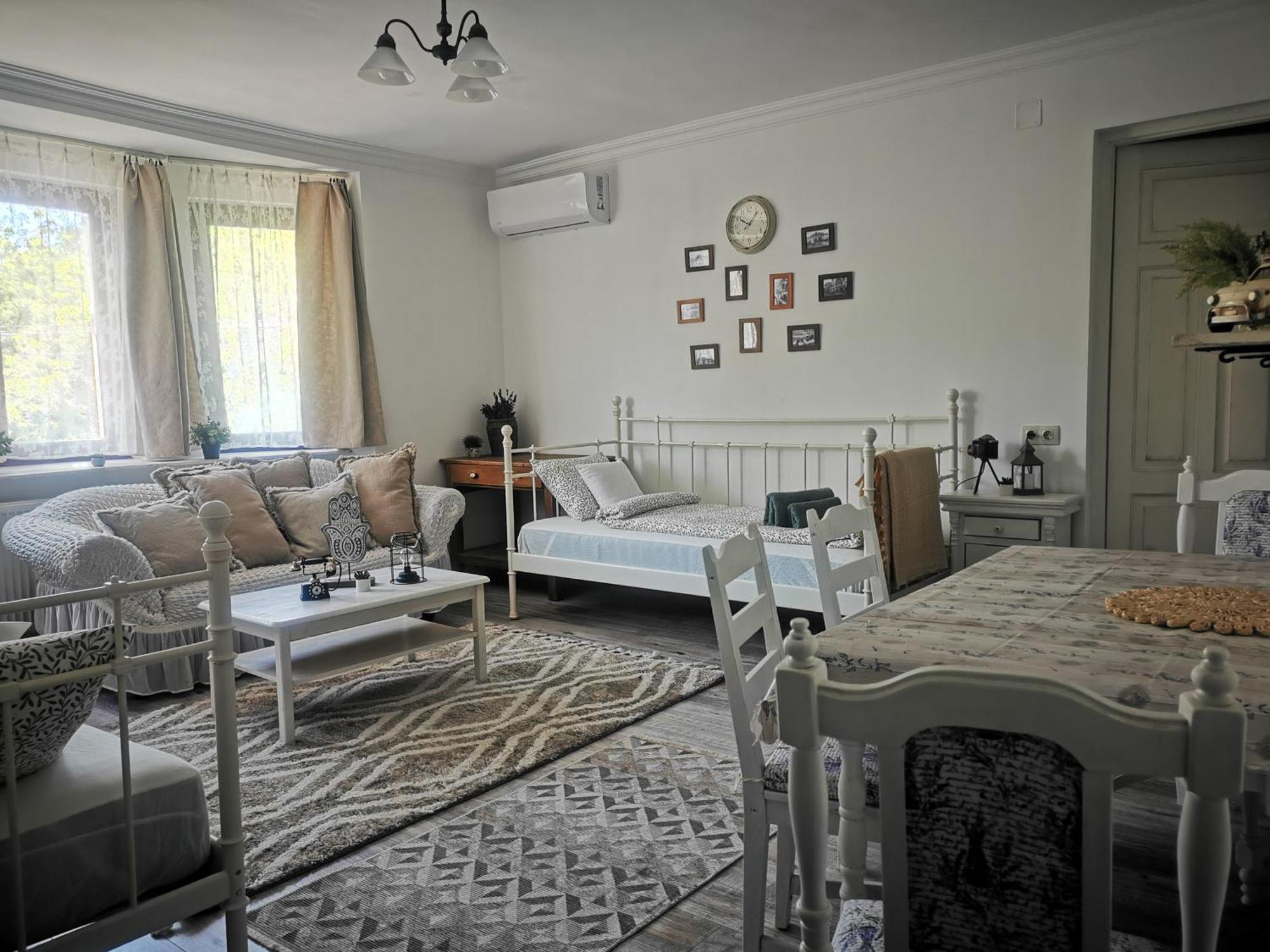 Kuria Apartman Budapest With Free Parking Экстерьер фото