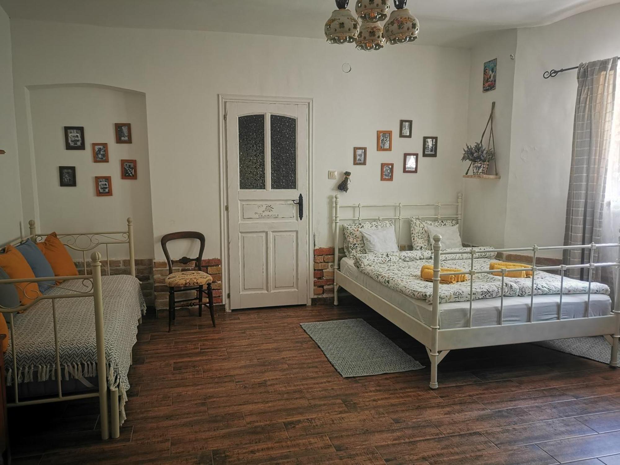 Kuria Apartman Budapest With Free Parking Экстерьер фото